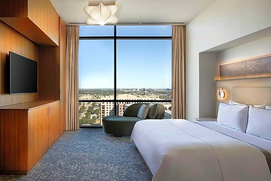 Photo 1 of 8 of Luxury Presidential 1 Bedroom Suite, Club Level