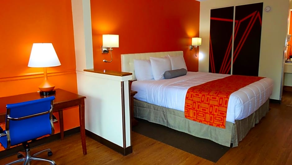 Howard Johnson by Wyndham Savannah GA