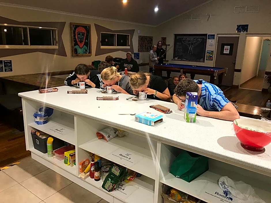 Flashpackers Hervey Bay Hostel