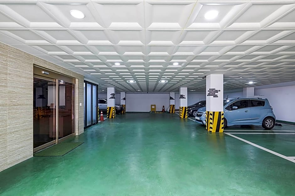 Suwon Galleria Hotel