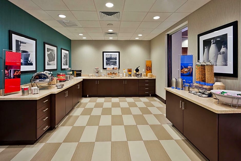 Hampton Inn By Hilton & Suites Denver Airport / Gateway Park