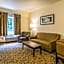 Cobblestone Hotel & Suites - Torrington