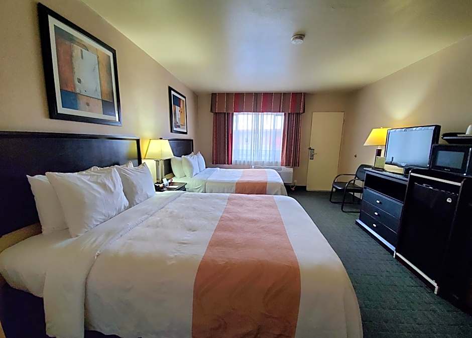 Quality Inn & Suites Anaheim At The Park