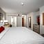 Hotel Saint Clair - Magnificent Mile