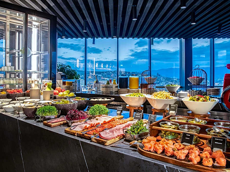 Pullman Tbilisi Axis Towers
