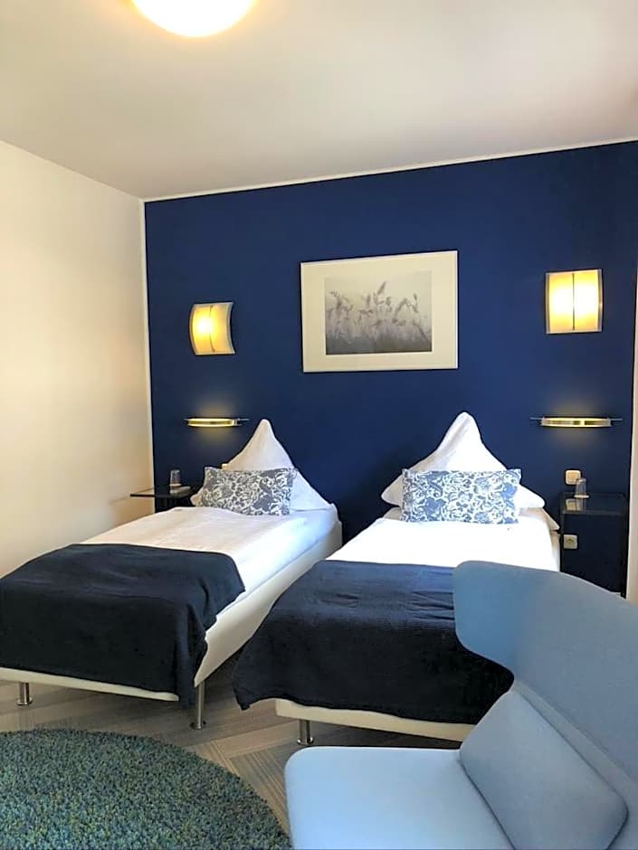 Bensons Hotel