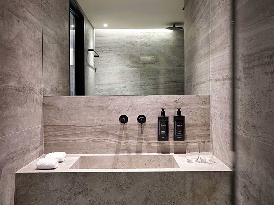 Nur Edge Aparthotel - Acropolis Skyline