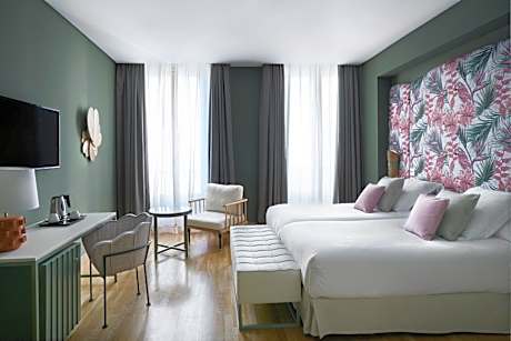 Superior Room with Balcony for Single Use