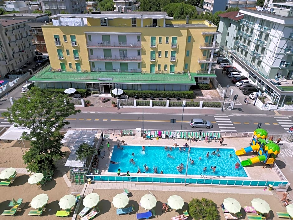 Hotel Holiday Park