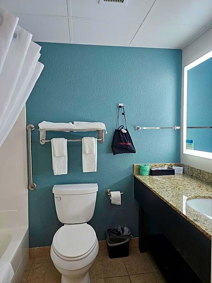 Sleep Inn & Suites near Spirit Mountain