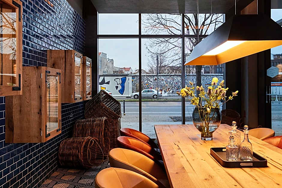 Hotel Indigo Berlin East Side Gallery By IHG