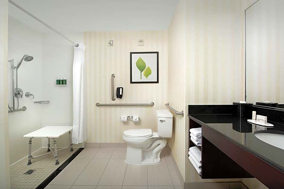 Fairfield Inn & Suites by Marriott Baltimore Bwi Airport