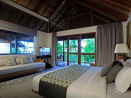 Santai Suite with Garden View
