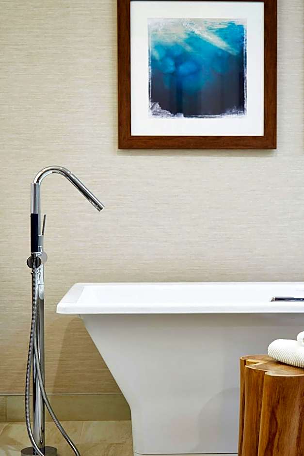 The Del Monte Lodge Renaissance by Marriott Rochester Hotel & Spa