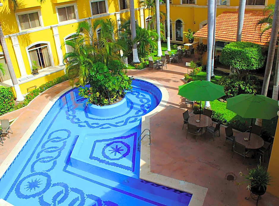 Hotel Hacienda Real