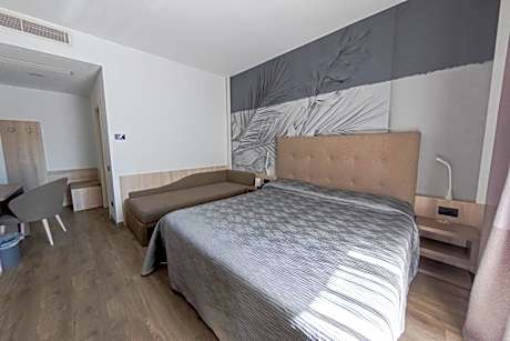 Superior Quadruple Room