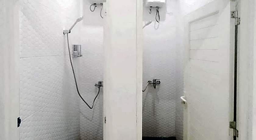 RedDoorz @ Capsule Inn Teuku Umar