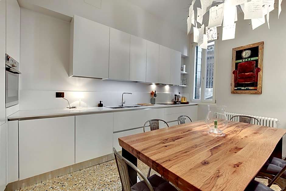 Stunning Modern Apartment in the Heart of Venice