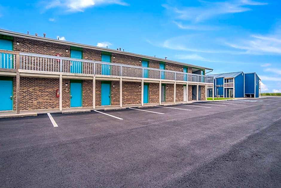 Rodeway Inn at Somers Cove Marina