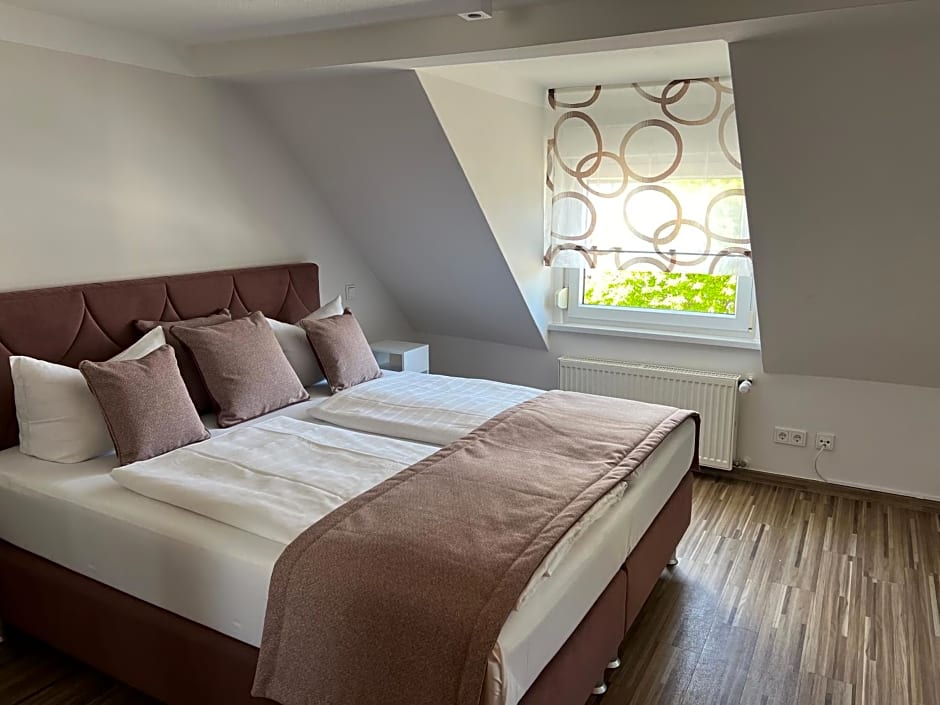 Hotel Hochwaldcafe & 4-Witz
