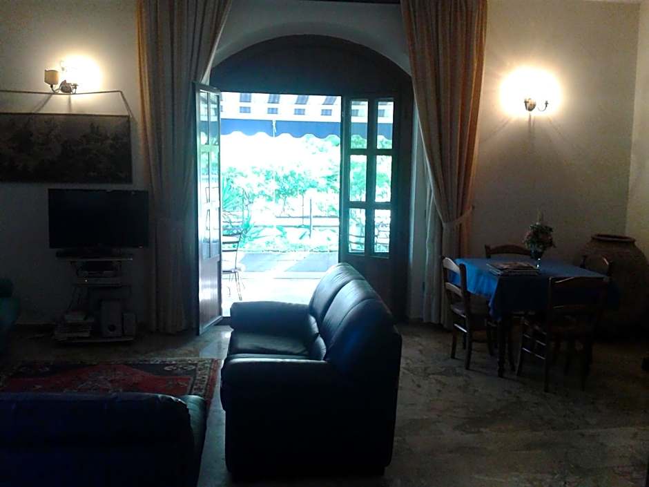 Residence Gnura Momma