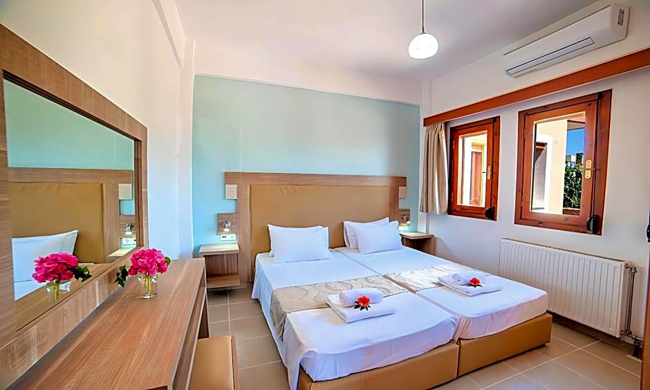 Island Villa Heated Pool