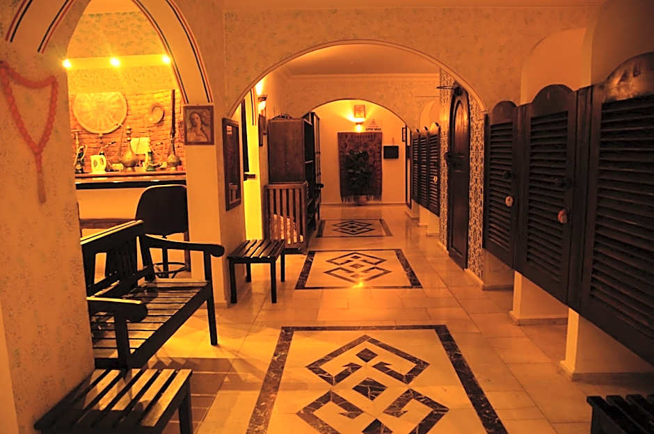 Hisar Holiday Club