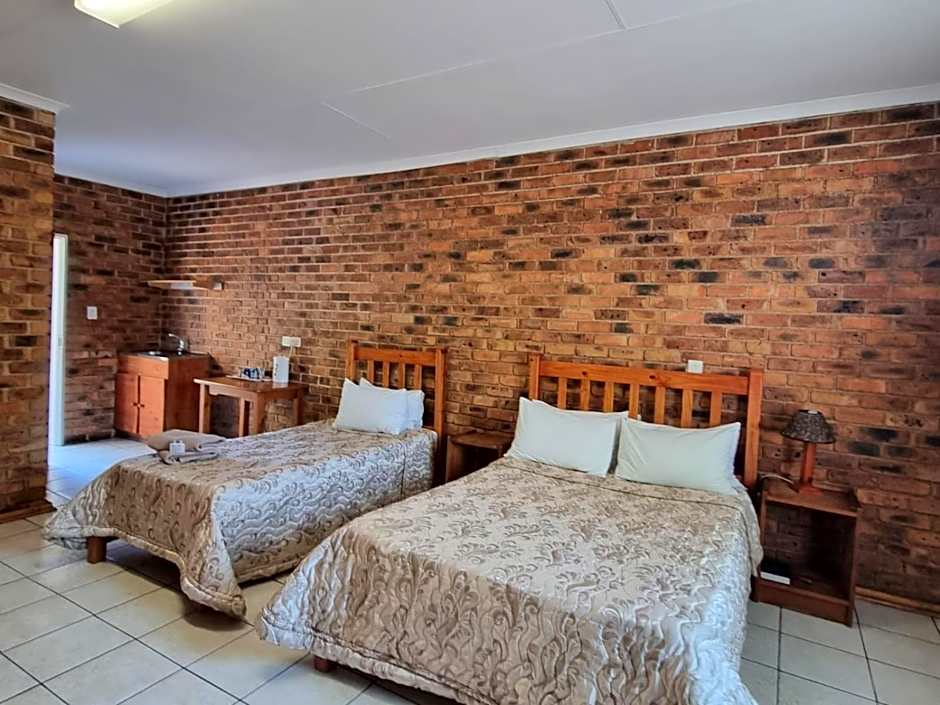 Airport Inn Bed and Breakfast