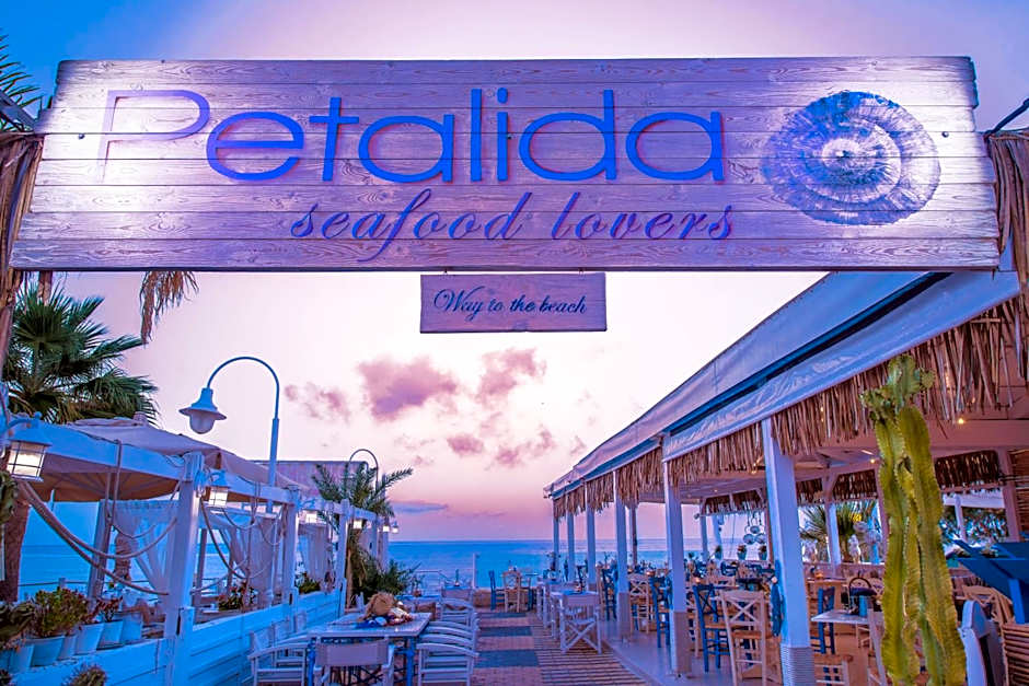 Mari Kristin Beach Hotel