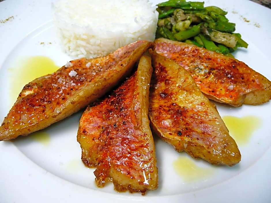 Logis Hôtel - Les Pasteliers