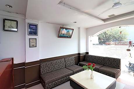 Super HOTEL GUD STAY