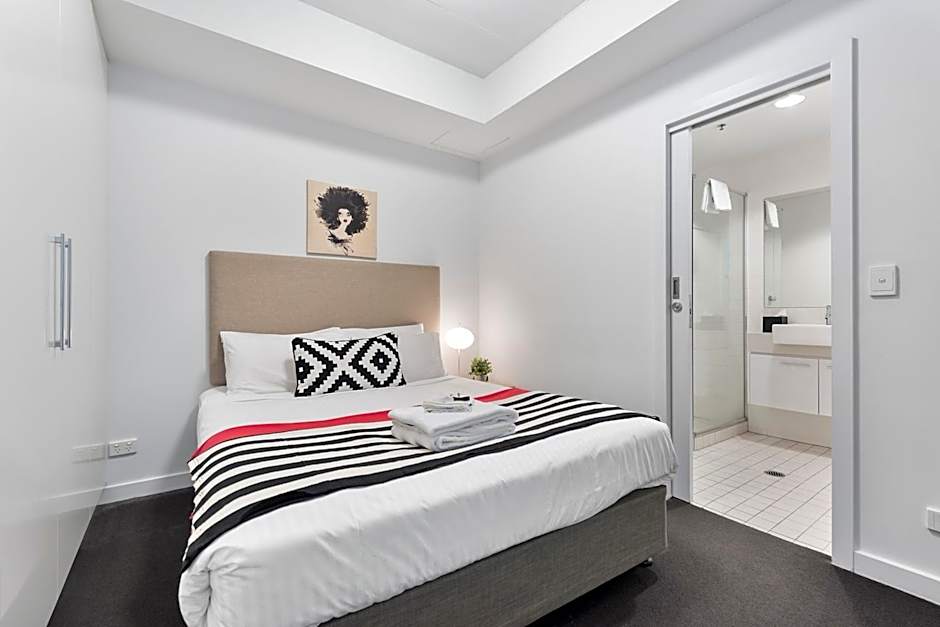 City Harbour Apartments