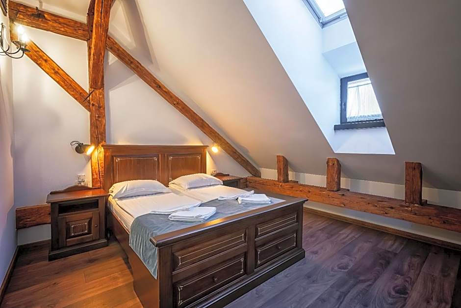 HOTEL BOUTIQUE CASA CHITIC -HOTEL AND RESTAURANT Str Johann Gott nr7