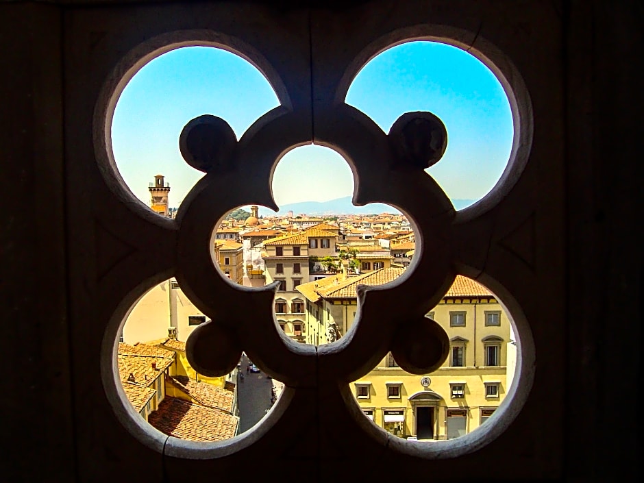 Donati Luxury Tower Suites