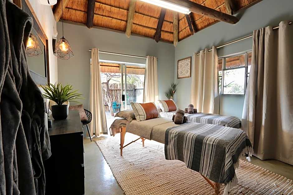Tshukudu Game Lodge