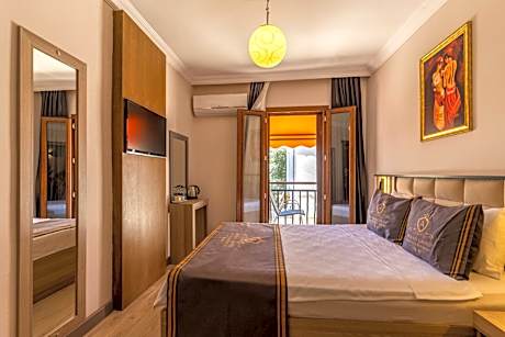 Standard Double Room with Balcony