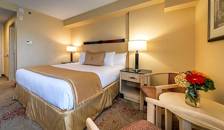 Monte Carlo Inn & Suites Downtown Markham