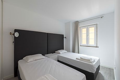 apartment three bedrooms