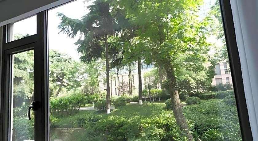 GreenTree Inn Nanjing Railway Station Bus Station Business Hotel