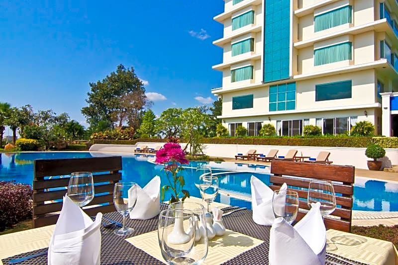 Champasak Grand Hotel