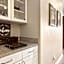Lake Travis Stunning Waterfront, Sunset & Pool Views, Pet Friendly, Boat Ramp, Lago Vista, Texas