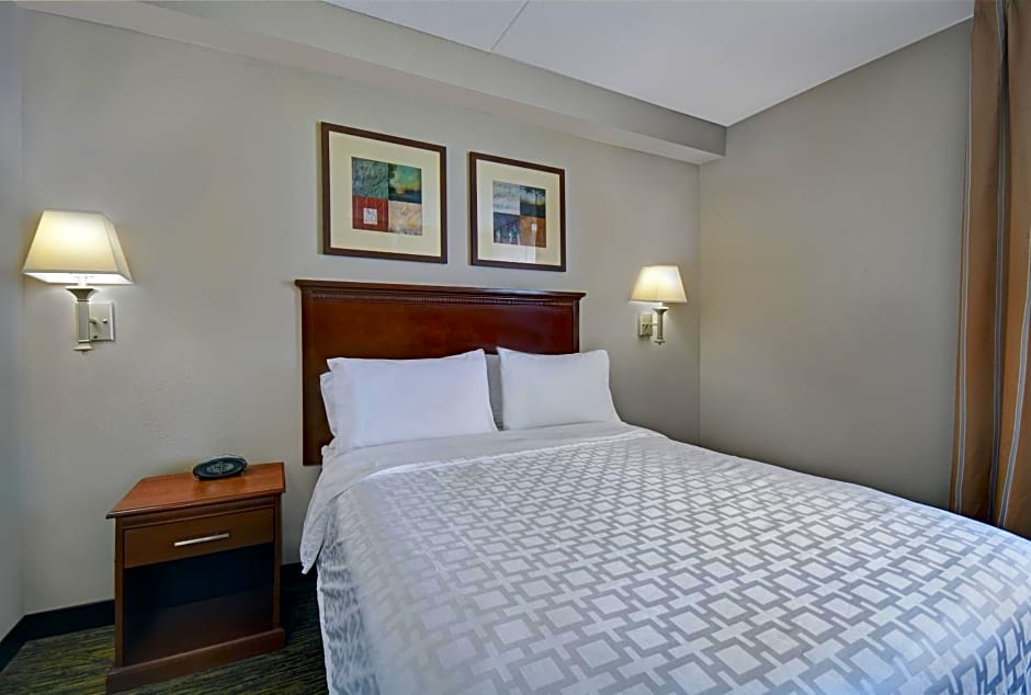 Candlewood Suites Columbia-Fort Jackson, an IHG Hotel