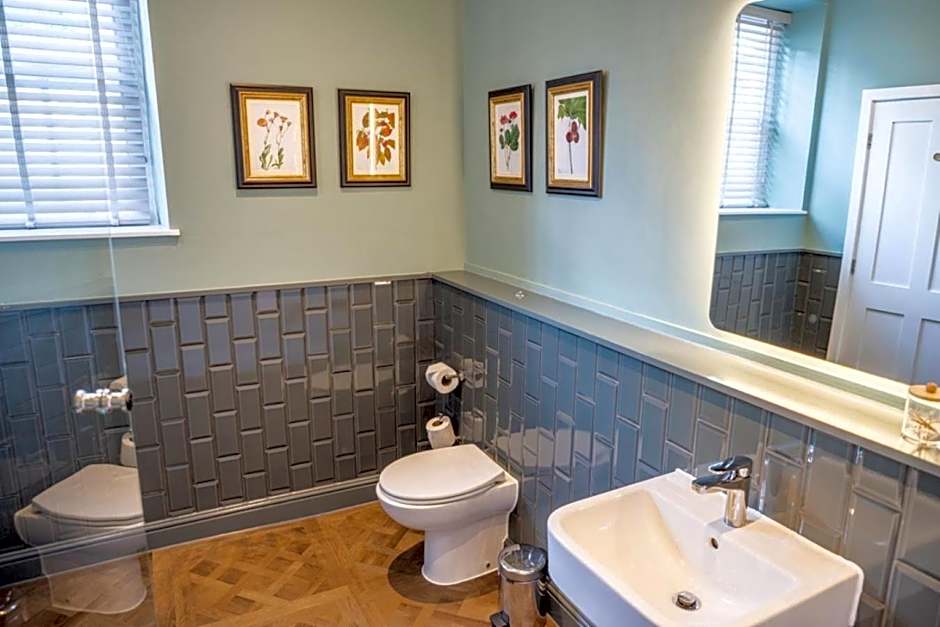 The Blue Boar, Witney, Oxfordshire - Acorn Pubs