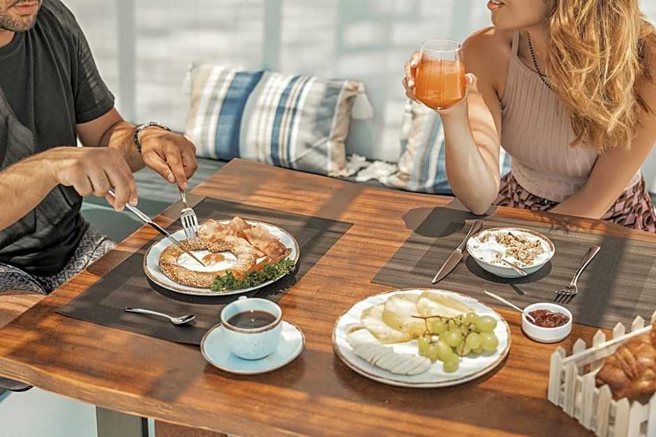 Oyster Luxury Suites