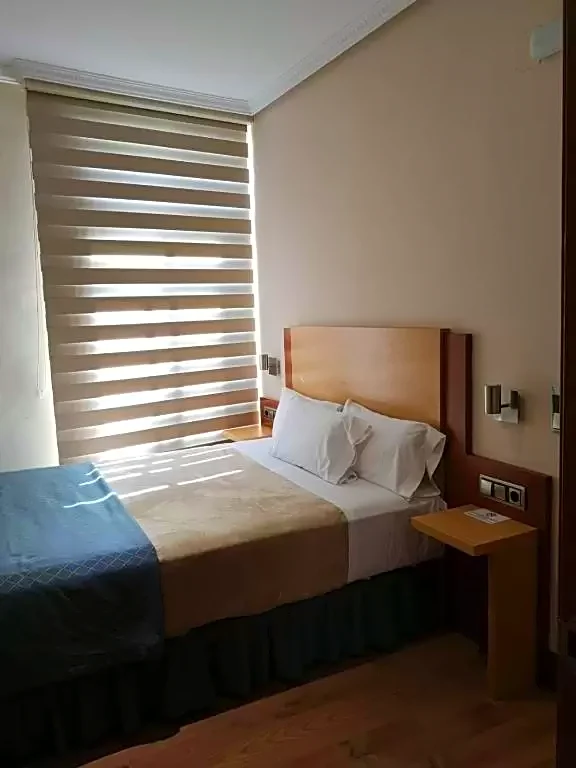 Hotel Mora by MIJ