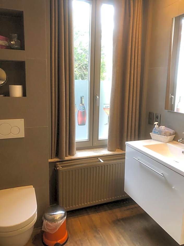 Hotel Duivels Paterke Harelbeeksestraat 29, 8500 Kortrijk