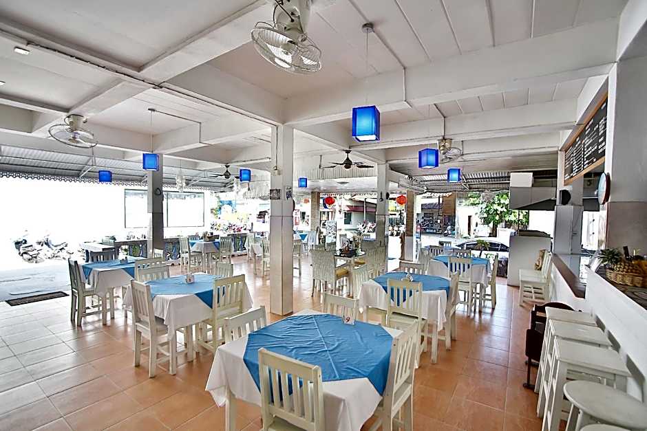 Lotus Friendly Hotel