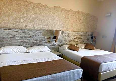 Queen Room with Two Queen Beds
