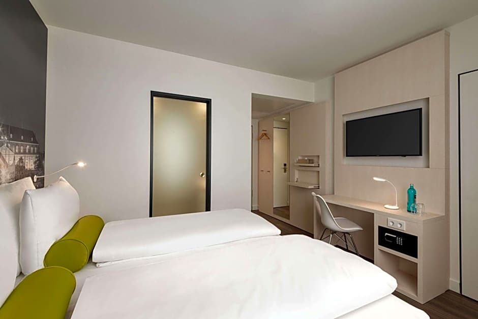 Super 8 by Wyndham Mainz Zollhafen