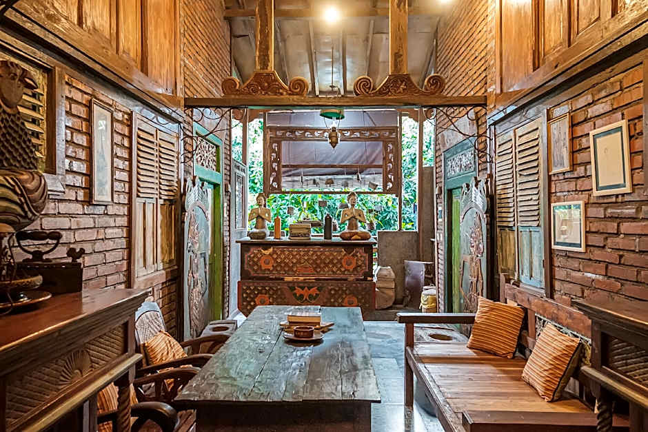 TwoSpaces Living at Bunga Desa, Jimbaran